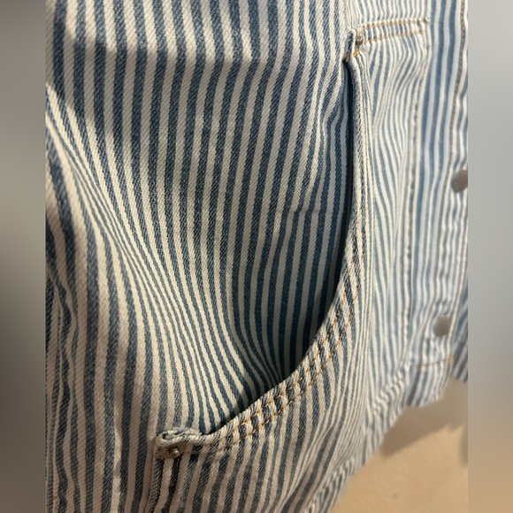 Universal Thread Blue Striped Jacket with brown Corduroy Collar - Picture 5 of 6